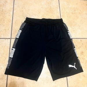 Men’s puma shorts